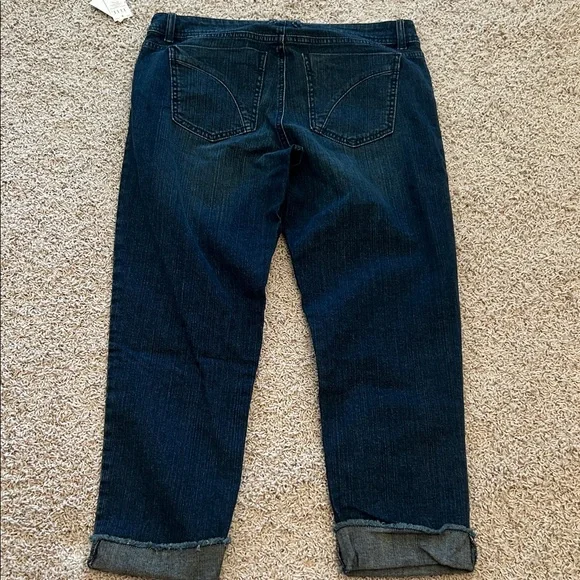 Elle⭐️NWT🌻Dark Indigo Women's Cropped Jeans Size 10 - Picture 4 of 11